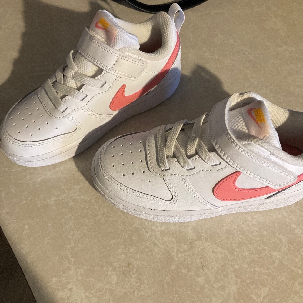 Nikes size 11